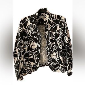 NWOT- Coldwater Creek Black White Floral Blazer Size Large Petite